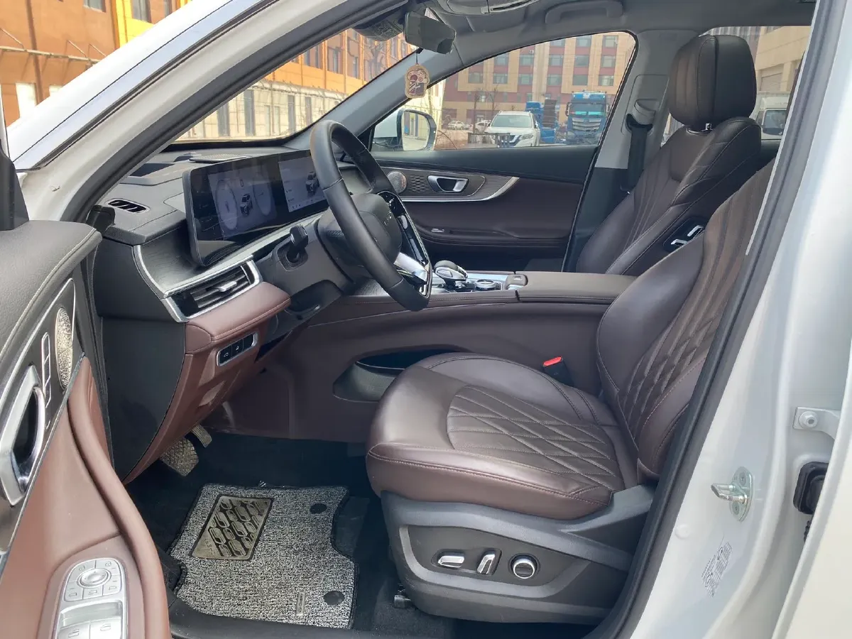 2024 Chery Tiggo 8 PRO 2.0T 254HP L4 8AT,autocango,china used car exporter,china ev exporter,chinese used car exporter,chinese used ev exporter