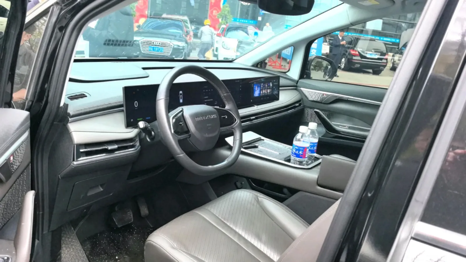 2024 MAXUS DaJia 7 BEV 90KWH,autocango,china used car exporter,china ev exporter,chinese used car exporter,chinese used ev exporter