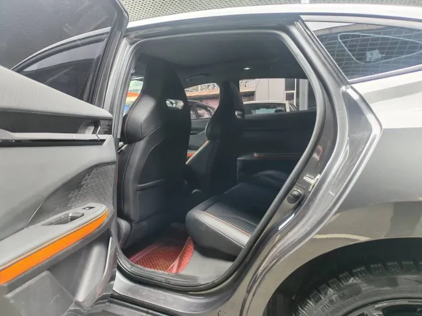 2023 ChangAn UNI-V 1.5T 188HP L4 7DCT,autocango,china used car exporter,china ev exporter,chinese used car exporter,chinese used ev exporter