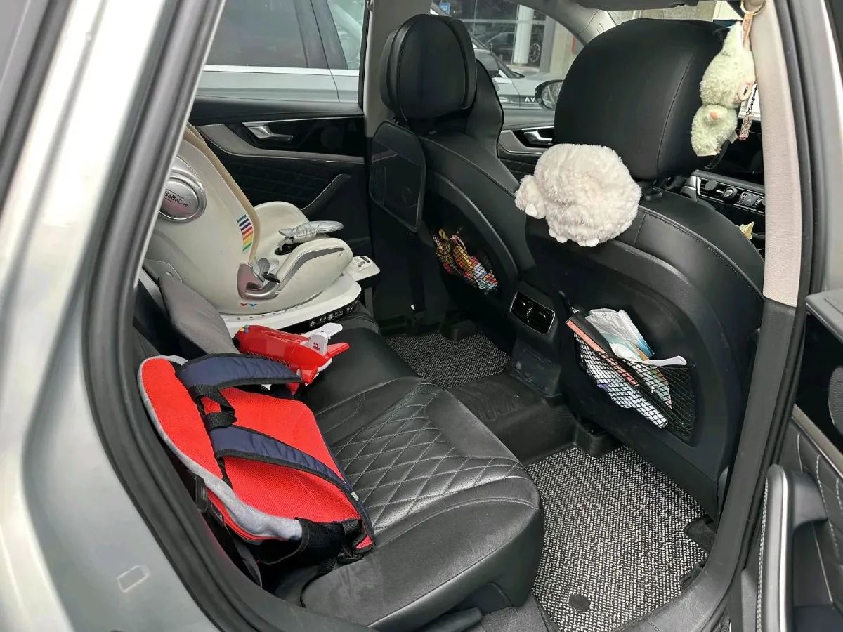 2019 HongQi HS5 2.0T 224HP L4 6AT,autocango,china used car exporter,china ev exporter,chinese used car exporter,chinese used ev exporter