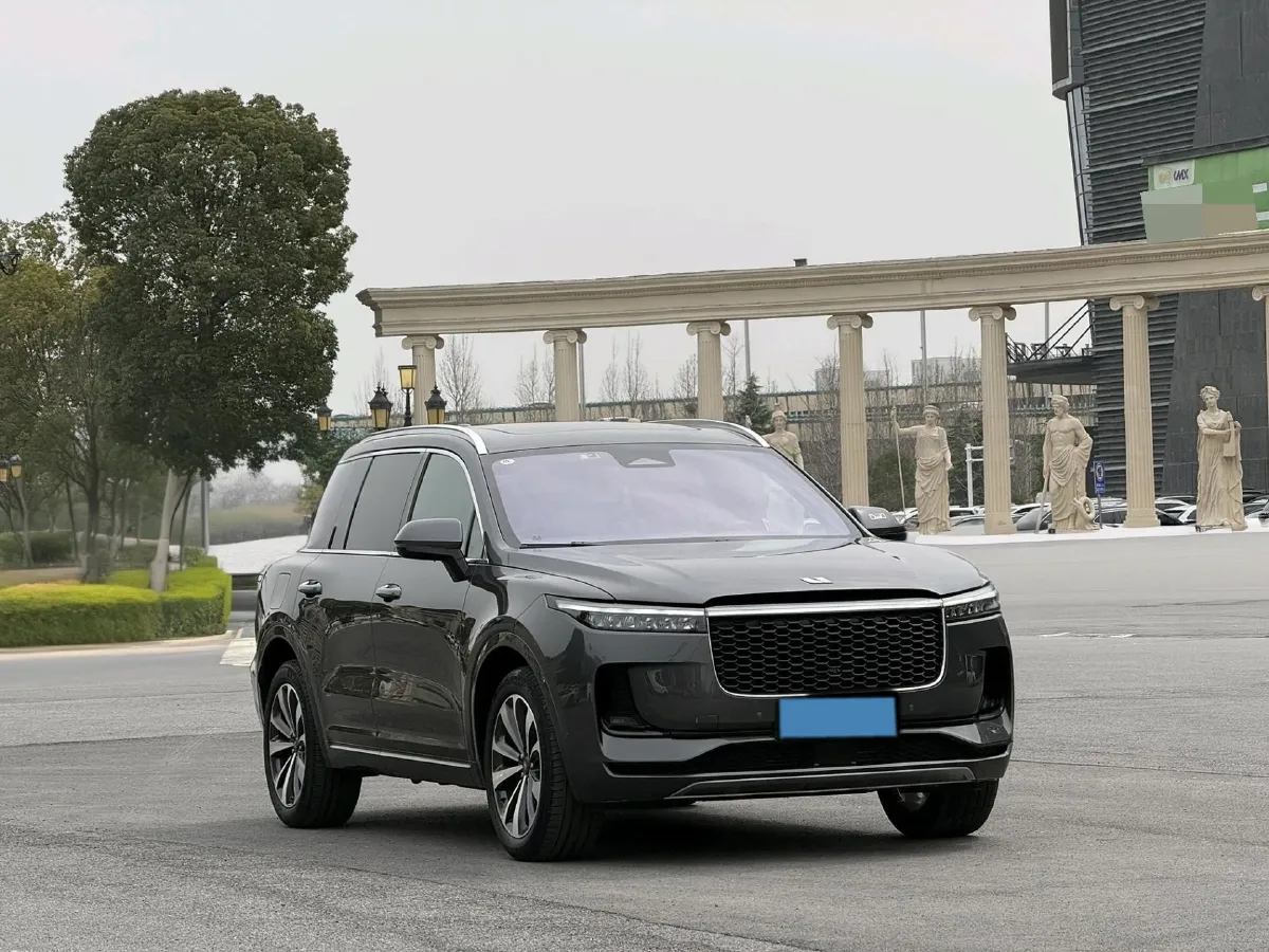 2021 Li ONE Range Extended 131HP REEV 40.5KWH,autocango,china used car exporter,china ev exporter,chinese used car exporter,chinese used ev exporter
