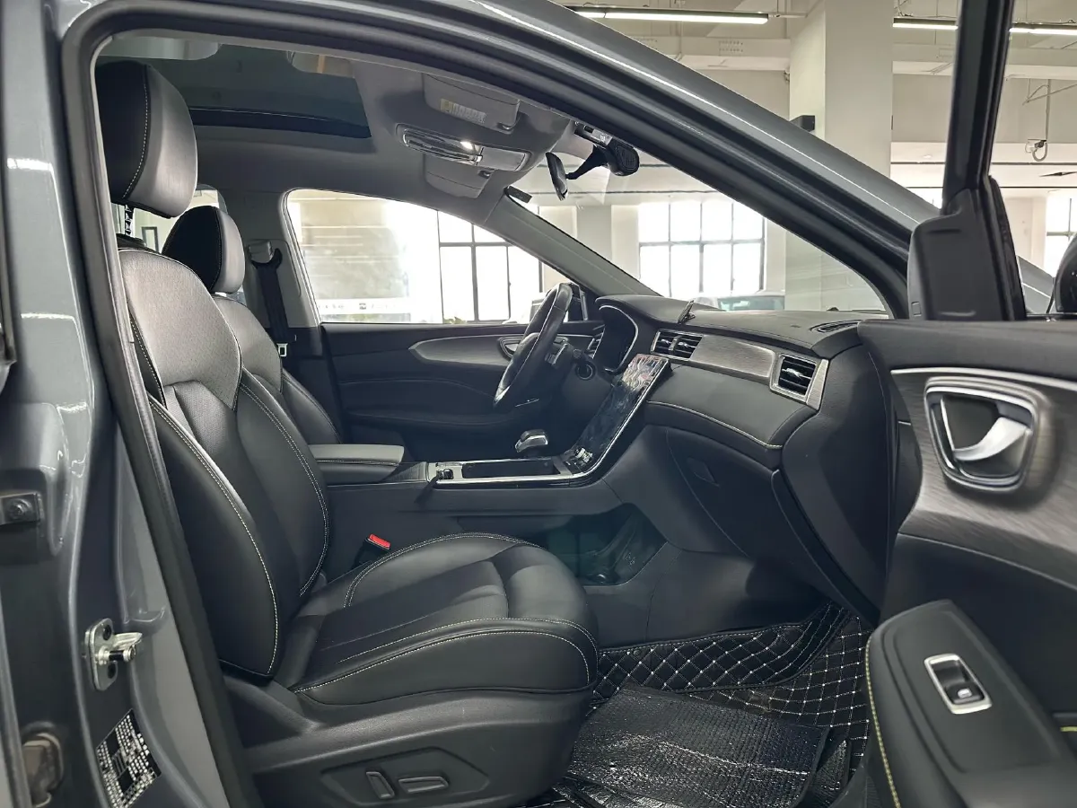 2020 Roewe RX5 eMAX 1.5T 169HP L4 AMT PHEV 16.6KWH,autocango,china used car exporter,china ev exporter,chinese used car exporter,chinese used ev exporter