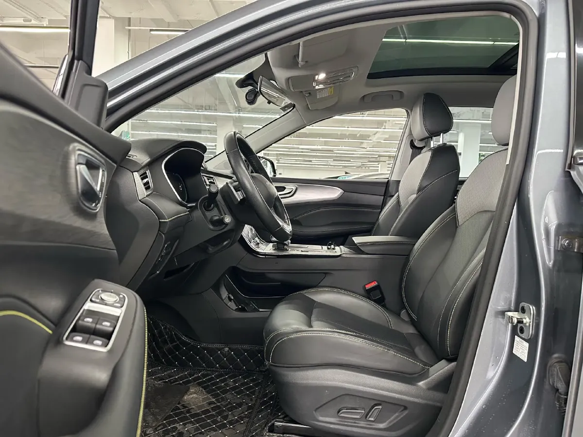 2020 Roewe RX5 eMAX 1.5T 169HP L4 AMT PHEV 16.6KWH,autocango,china used car exporter,china ev exporter,chinese used car exporter,chinese used ev exporter