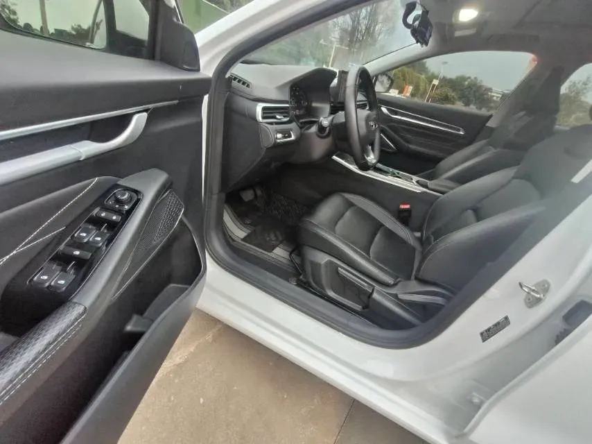 2023 Geely Emgrand 1.5L 127HP L4 CVT,autocango,china used car exporter,china ev exporter,chinese used car exporter,chinese used ev exporter