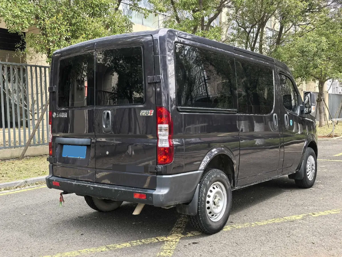 2023 DongFeng DFAC YuFeng 2.0T 136HP L4 7DCT,autocango,china used car exporter,china ev exporter,chinese used car exporter,chinese used ev exporter