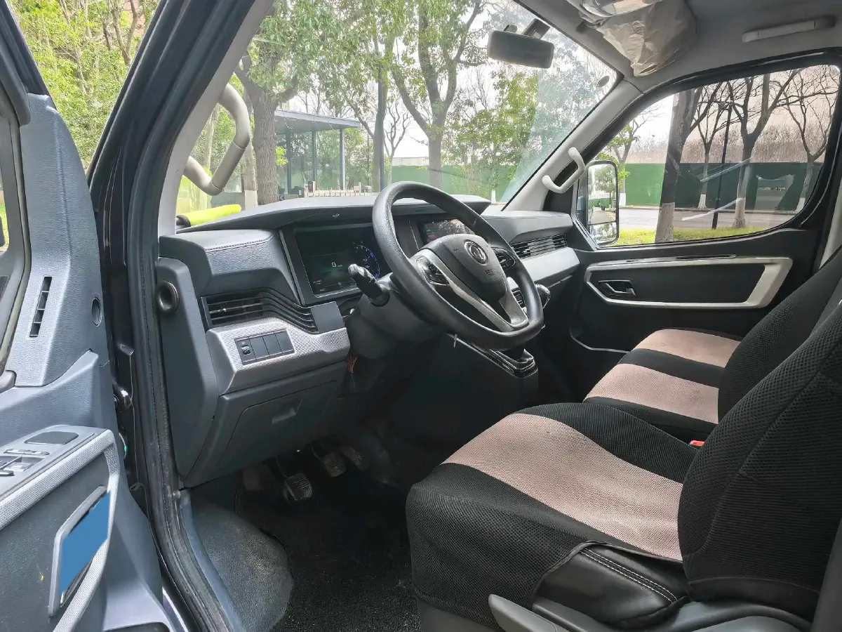 2023 DongFeng DFAC YuFeng 2.0T 136HP L4 7DCT,autocango,china used car exporter,china ev exporter,chinese used car exporter,chinese used ev exporter
