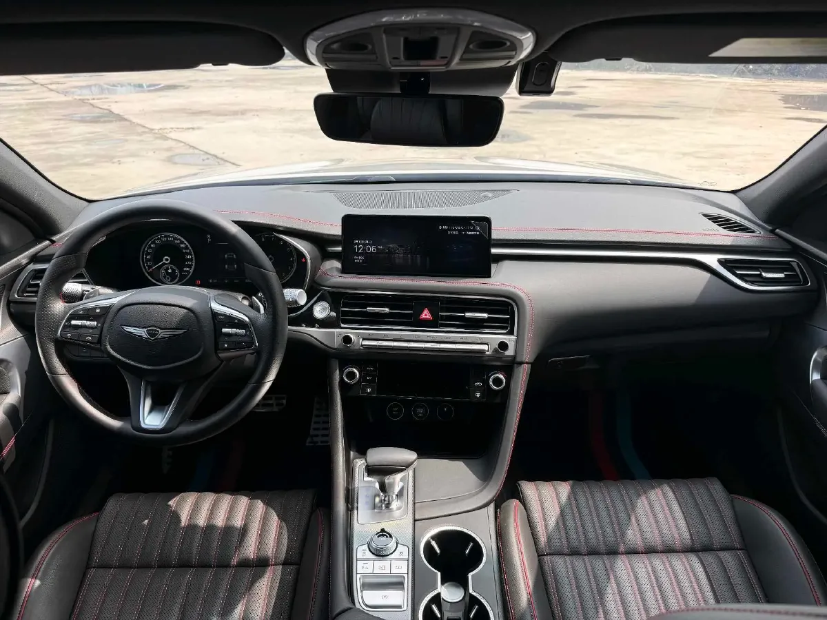 2024 Genesis G70 2.0T 245HP L4 8AT,autocango,china used car exporter,china ev exporter,chinese used car exporter,chinese used ev exporter