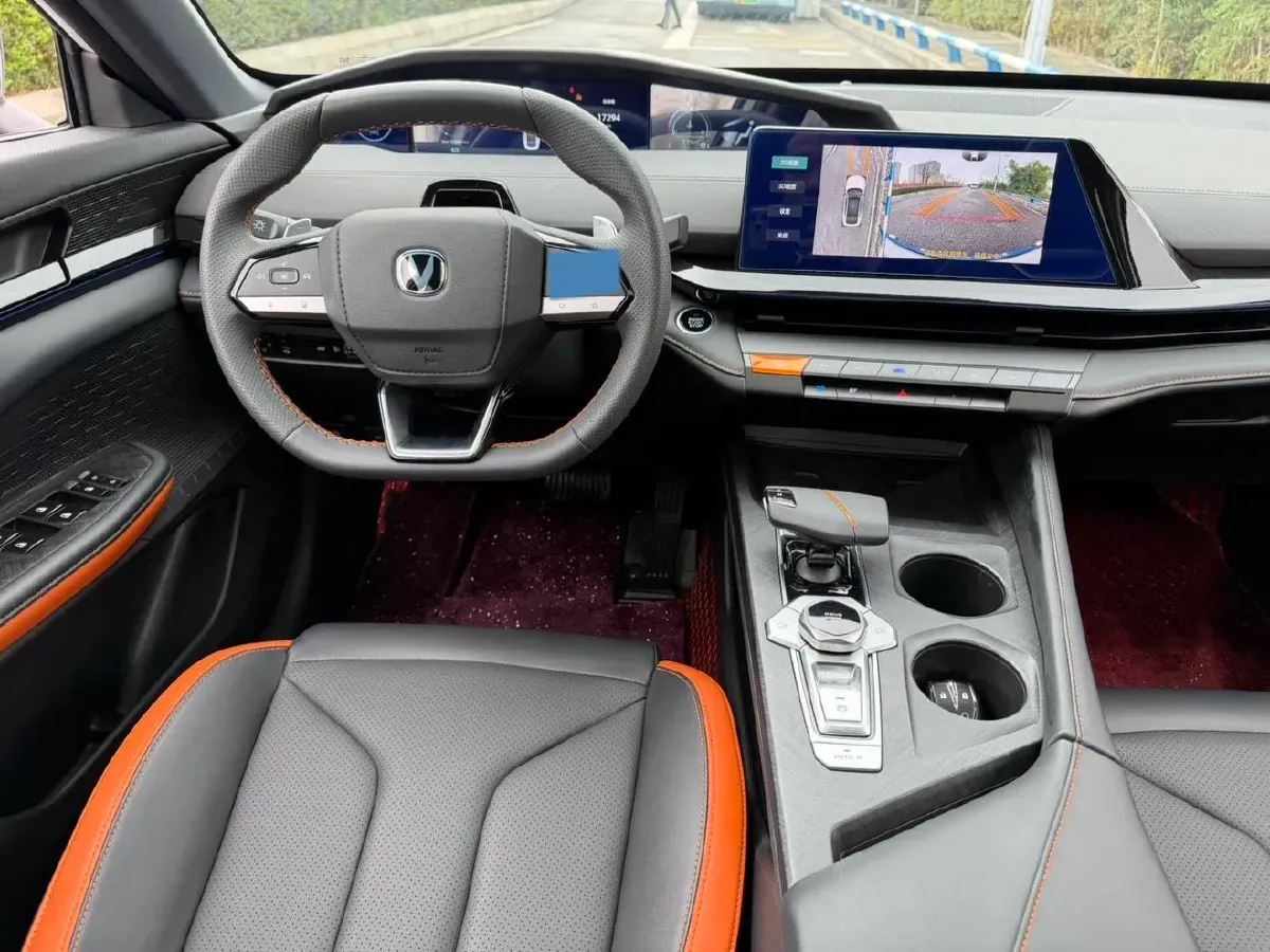 2023 ChangAn UNI-V 1.5T 188HP L4 7DCT,autocango,china used car exporter,china ev exporter,chinese used car exporter,chinese used ev exporter