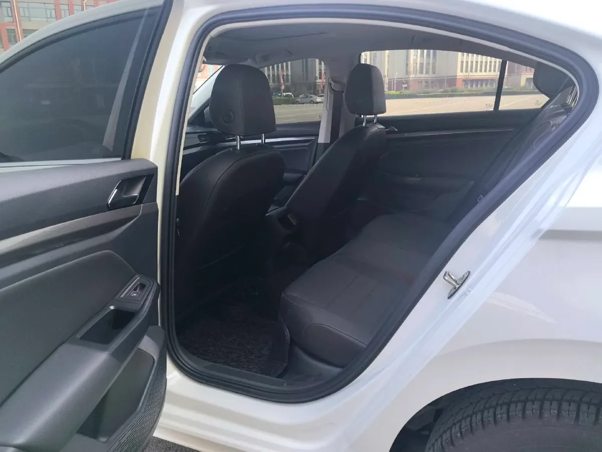 2019 Bestune T77 1.2T 143HP L4 7DCT,autocango,china used car exporter,china ev exporter,chinese used car exporter,chinese used ev exporter