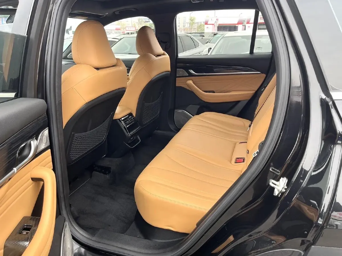 2024 Geely Monjaro 1.5T 163HP L4 3DHT Hybrid,autocango,china used car exporter,china ev exporter,chinese used car exporter,chinese used ev exporter