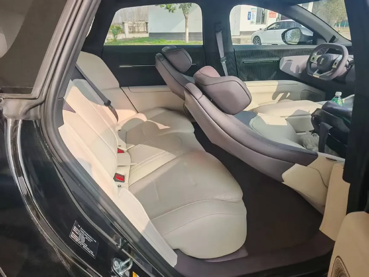 2025 Avatr 12 BEV 94.53KWH,autocango,china used car exporter,china ev exporter,chinese used car exporter,chinese used ev exporter