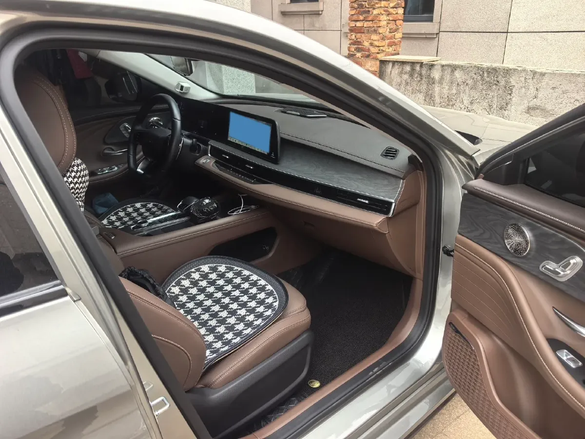 2024 Chery Arrizo 8 2.0T 254HP L4 7DCT,autocango,china used car exporter,china ev exporter,chinese used car exporter,chinese used ev exporter