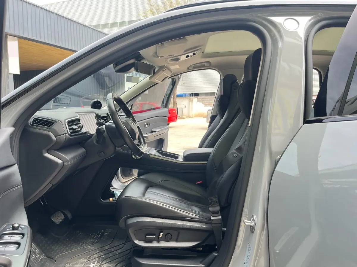 2020 Lexus NX 2.5L 155HP L4 E-CVT Hybrid,autocango,china used car exporter,china ev exporter,chinese used car exporter,chinese used ev exporter