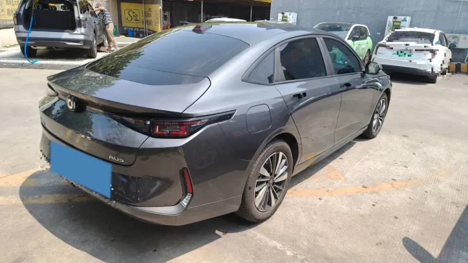2024 ChangAn QiYuan A05 1.5L 110HP L4 E-CVT PHEV 18.99KWH,autocango,china used car exporter,china ev exporter,chinese used car exporter,chinese used ev exporter