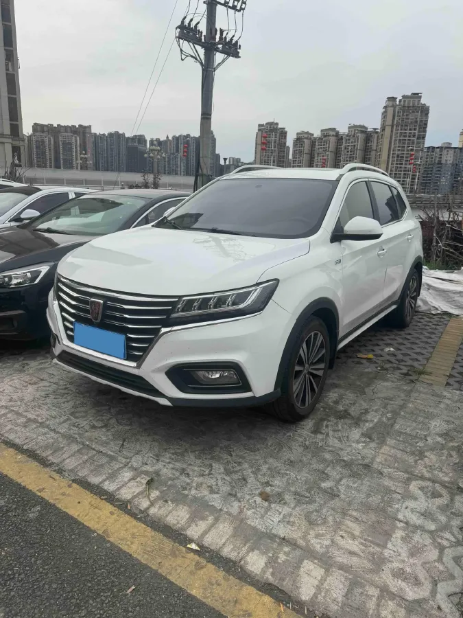 2020 Roewe i6 1.5T 169HP L4 7DCT,autocango,china used car exporter,china ev exporter,chinese used car exporter,chinese used ev exporter
