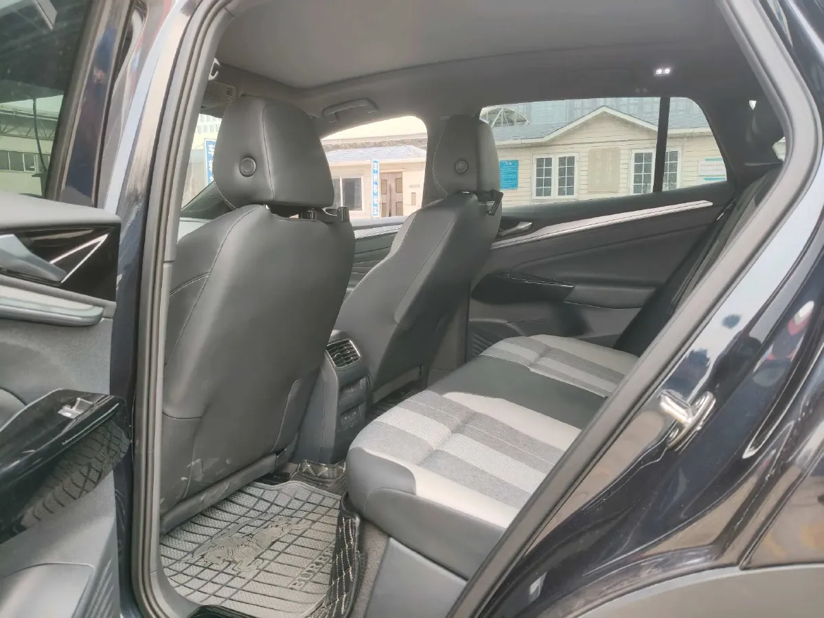 2024 Volkswagen ID.4 Crozz BEV 80.4KWH,autocango,china used car exporter,china ev exporter,chinese used car exporter,chinese used ev exporter