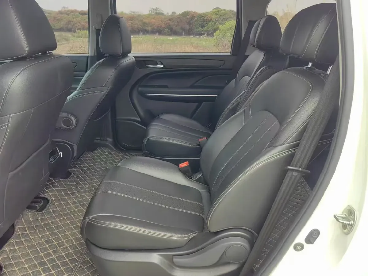 2021 GAC Trumpchi M6 1.5T 169HP L4 7DCT,autocango,china used car exporter,china ev exporter,chinese used car exporter,chinese used ev exporter