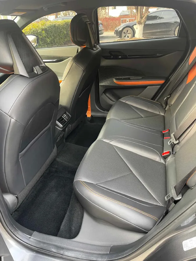 2022 ChangAn UNI-V 1.5T 188HP L4 7DCT,autocango,china used car exporter,china ev exporter,chinese used car exporter,chinese used ev exporter