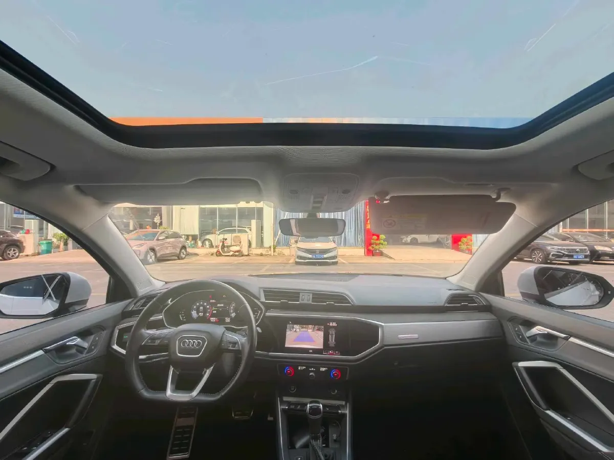 2021 Audi Q3 2.0T 186HP L4 7DCT,autocango,china used car exporter,china ev exporter,chinese used car exporter,chinese used ev exporter