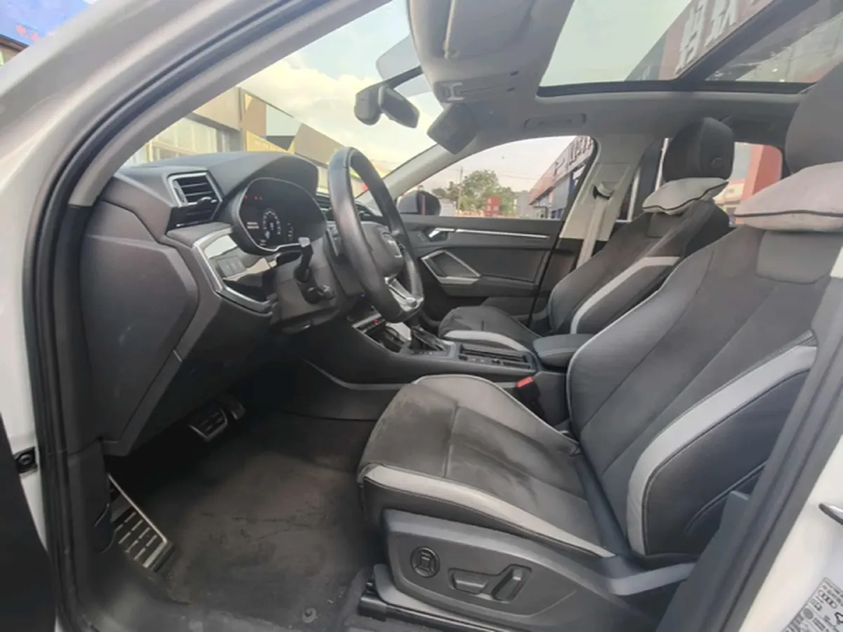 2021 Audi Q3 2.0T 186HP L4 7DCT,autocango,china used car exporter,china ev exporter,chinese used car exporter,chinese used ev exporter