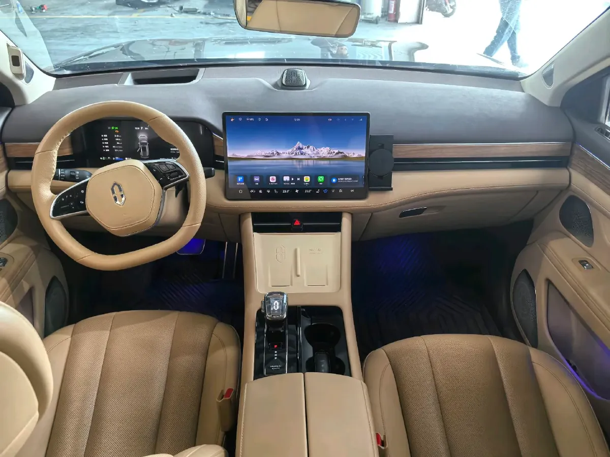 2024 AITO AITO M7 1.5T 152HP L4 REEV 40KWH,autocango,china used car exporter,china ev exporter,chinese used car exporter,chinese used ev exporter