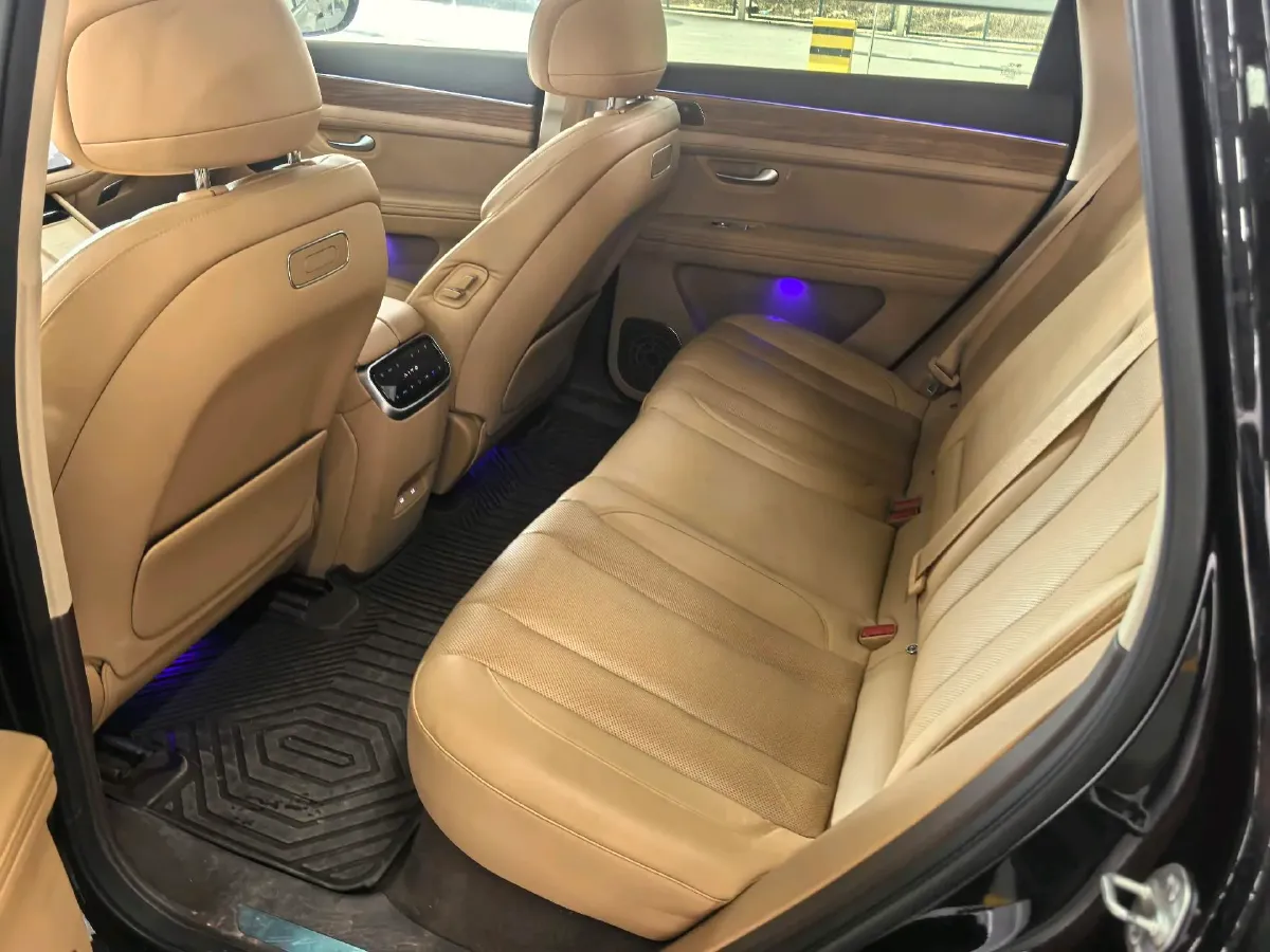 2024 AITO AITO M7 1.5T 152HP L4 REEV 40KWH,autocango,china used car exporter,china ev exporter,chinese used car exporter,chinese used ev exporter