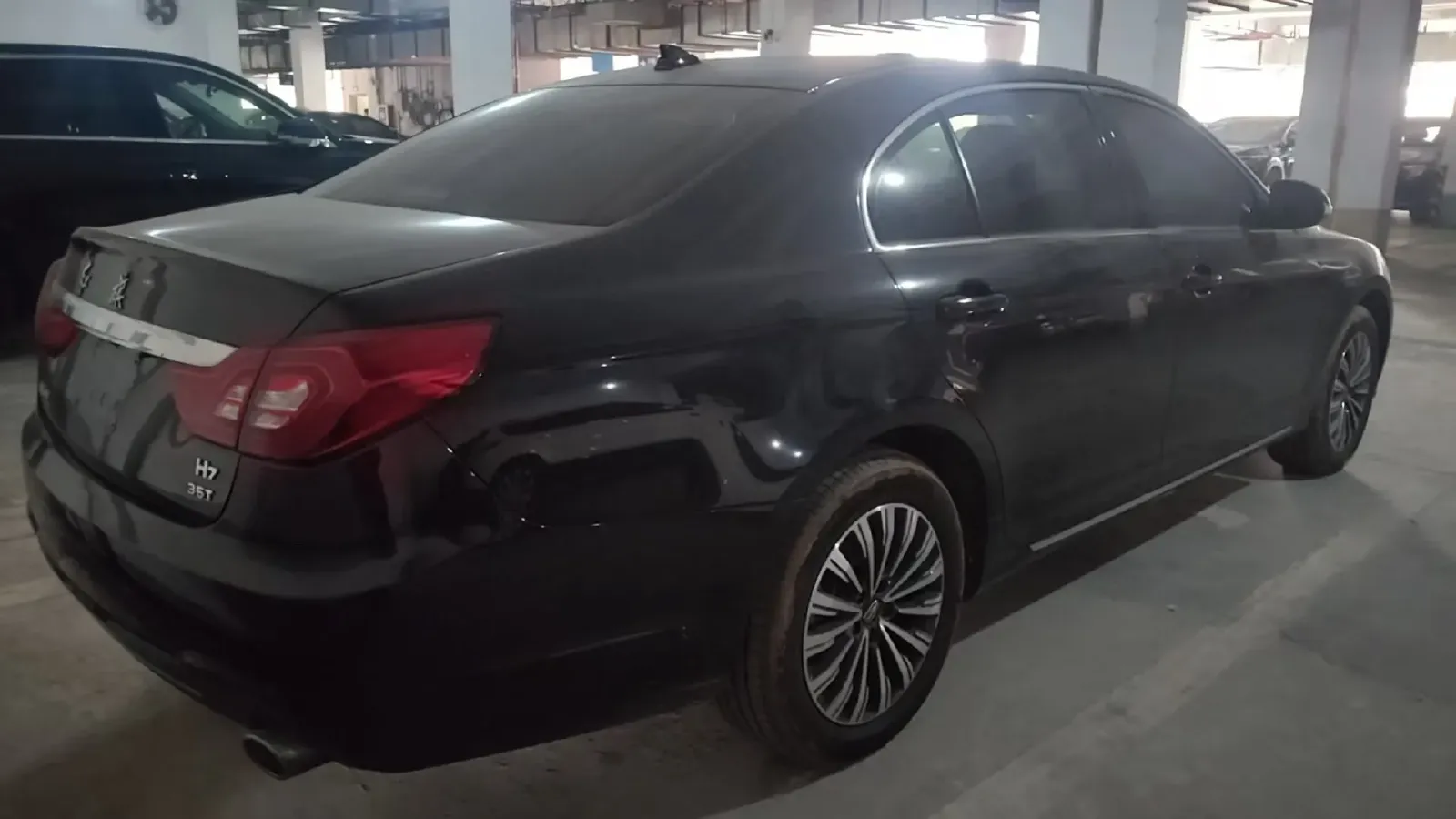 2021 HongQi H7 1.8T 188HP L4 6AT,autocango,china used car exporter,china ev exporter,chinese used car exporter,chinese used ev exporter