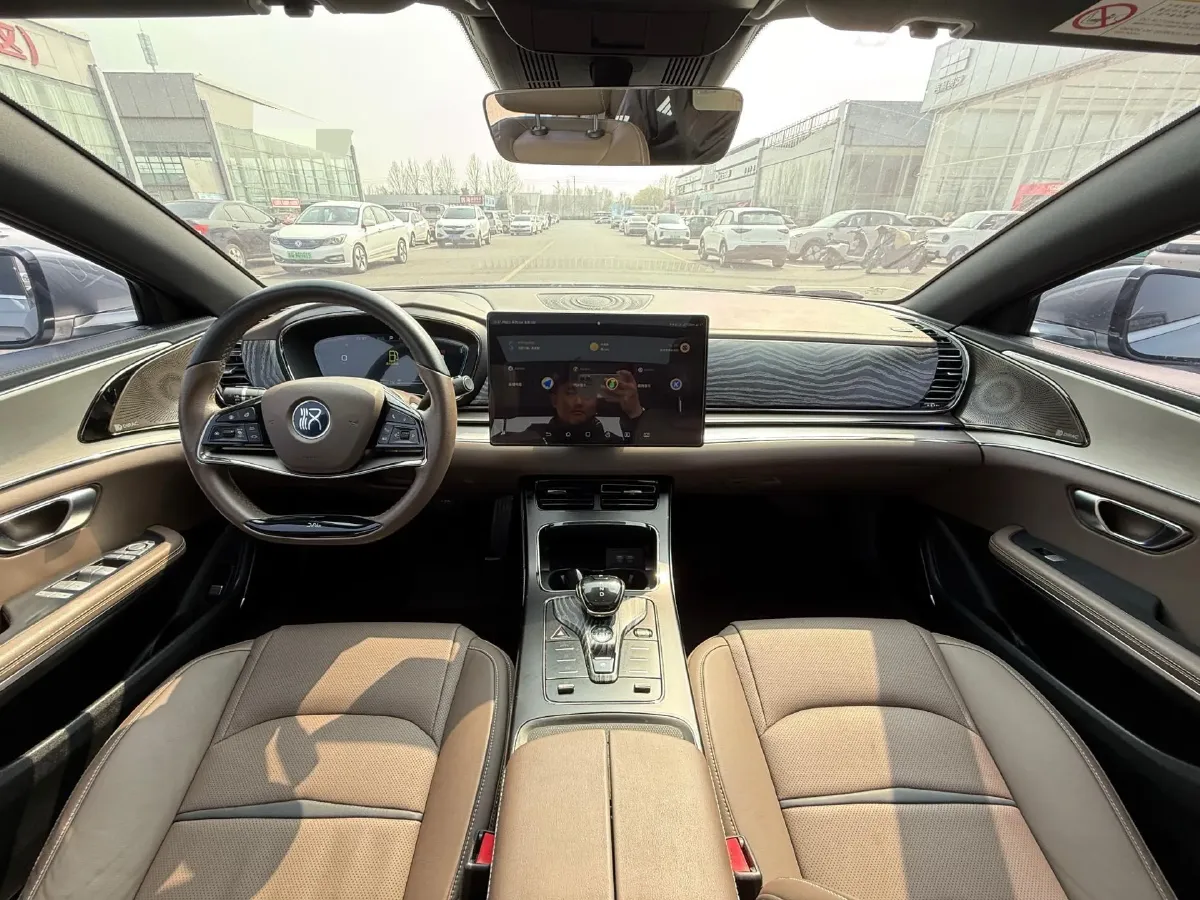 2020 WEY VV7 2.0T 227HP L4 7DCT PHEV,autocango,china used car exporter,china ev exporter,chinese used car exporter,chinese used ev exporter