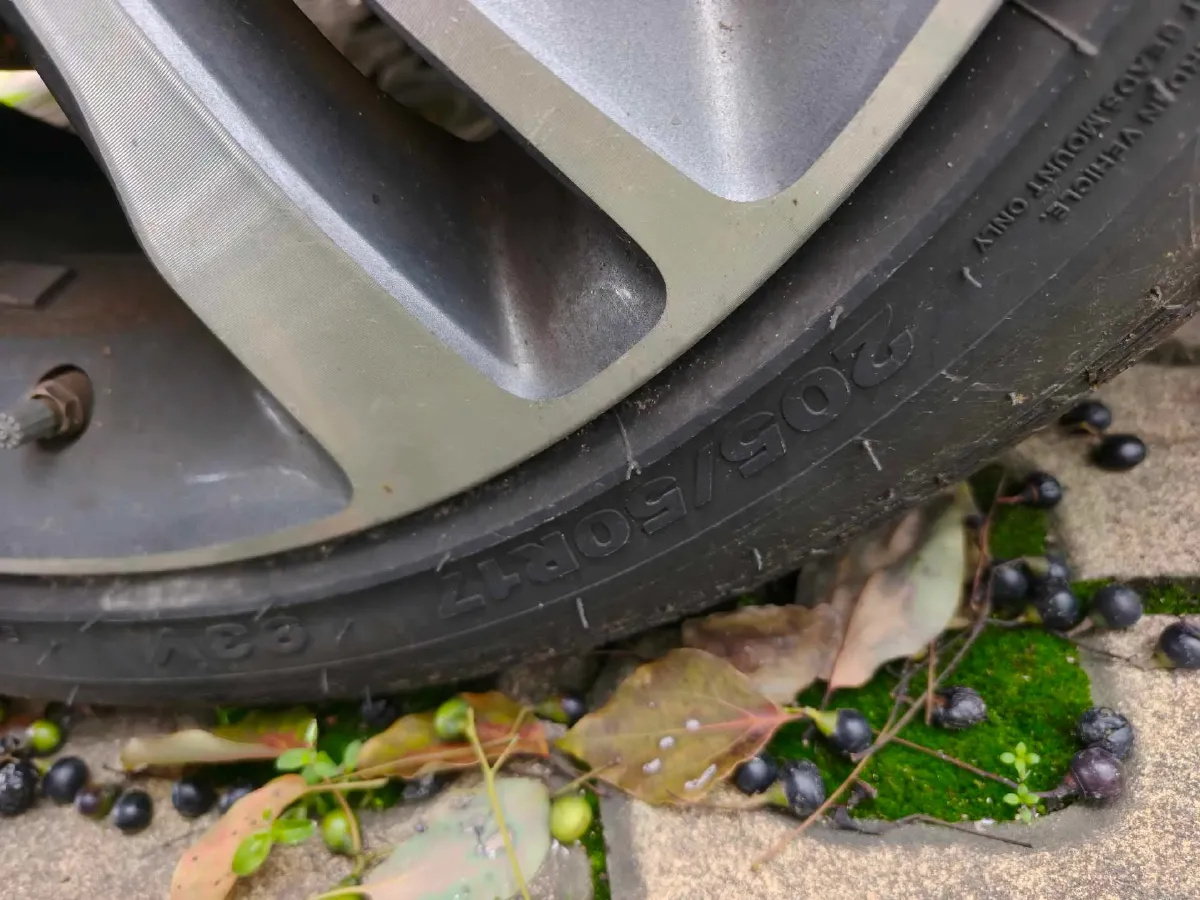 2020 Geely Binray 1.4T 141HP L4 CVT,autocango,china used car exporter,china ev exporter,chinese used car exporter,chinese used ev exporter