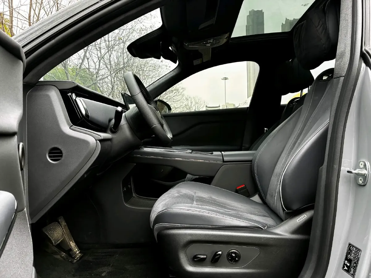 2024 Voyah ZhiYin BEV 79KWH,autocango,china used car exporter,china ev exporter,chinese used car exporter,chinese used ev exporter