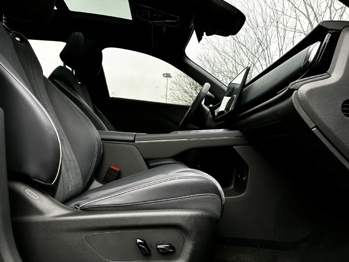 2024 Voyah ZhiYin BEV 79KWH,autocango,china used car exporter,china ev exporter,chinese used car exporter,chinese used ev exporter