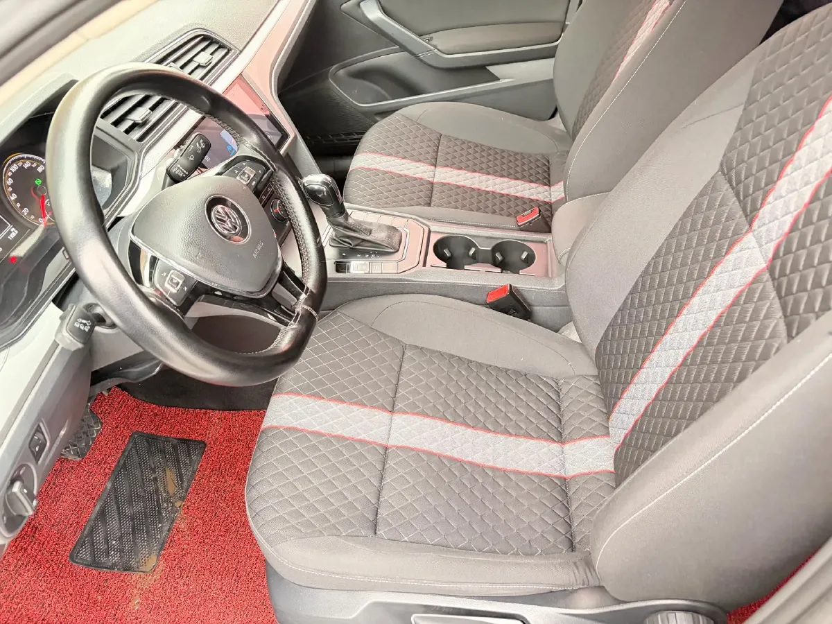 2019 Volkswagen T-Cross 1.4T 150HP L4 7DCT,autocango,china used car exporter,china ev exporter,chinese used car exporter,chinese used ev exporter