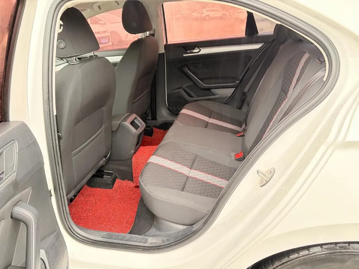 2019 Volkswagen T-Cross 1.4T 150HP L4 7DCT,autocango,china used car exporter,china ev exporter,chinese used car exporter,chinese used ev exporter