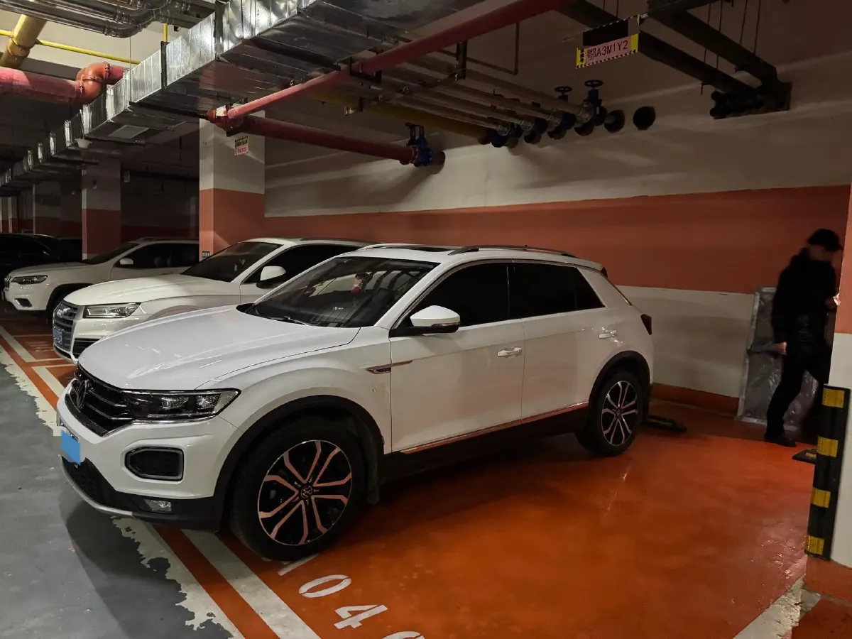 2022 Volkswagen T-Roc 1.4T 150HP L4 7DCT,autocango,china used car exporter,china ev exporter,chinese used car exporter,chinese used ev exporter