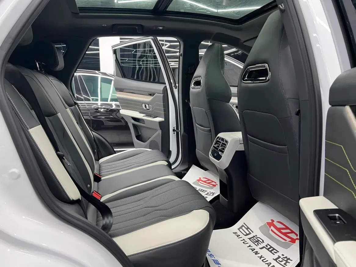 2024 Jetour ShanHai L6 1.5T 156HP L4 1DHT PHEV 19.43KWH,autocango,china used car exporter,china ev exporter,chinese used car exporter,chinese used ev exporter