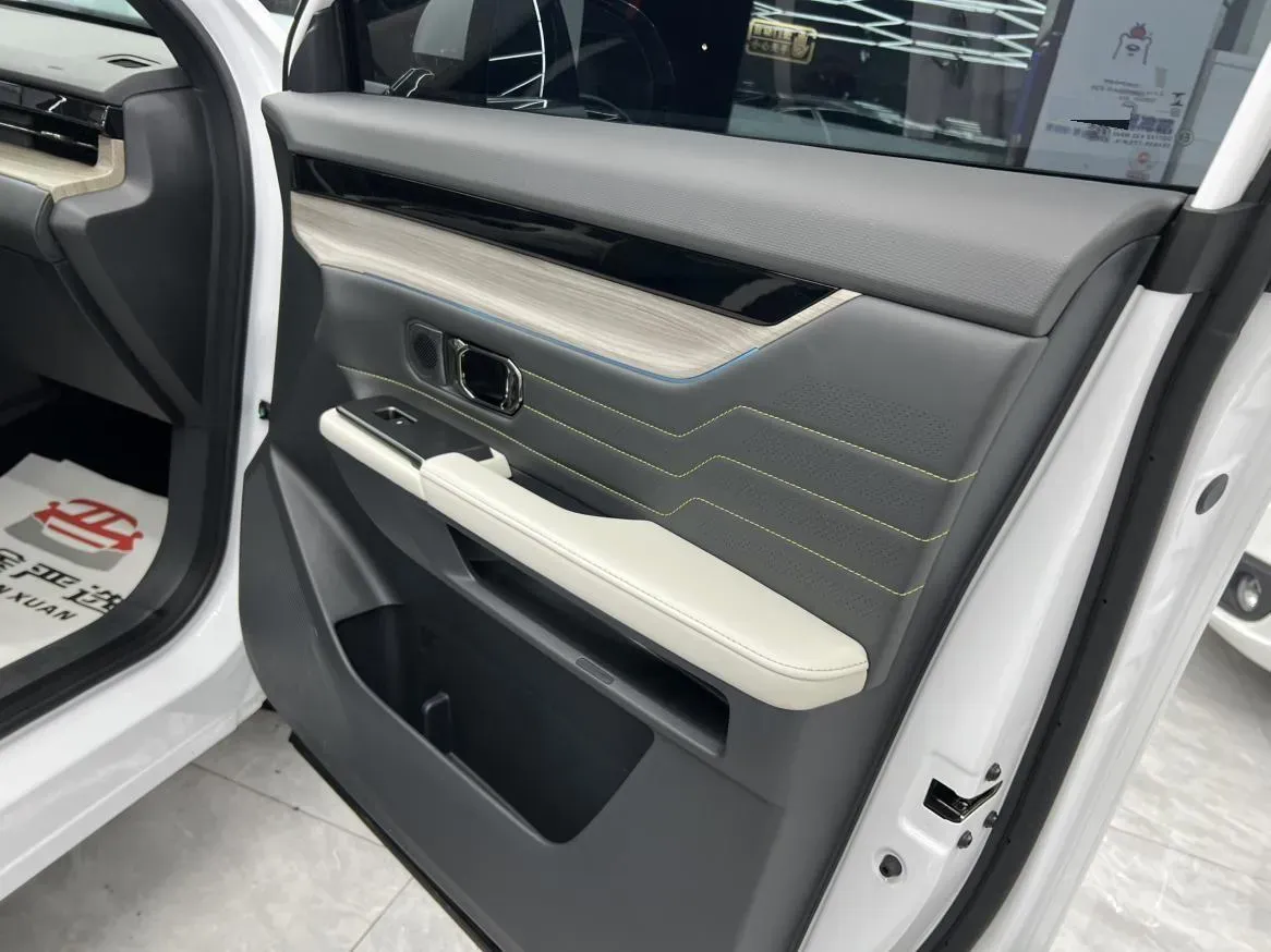 2024 Jetour ShanHai L6 1.5T 156HP L4 1DHT PHEV 19.43KWH,autocango,china used car exporter,china ev exporter,chinese used car exporter,chinese used ev exporter