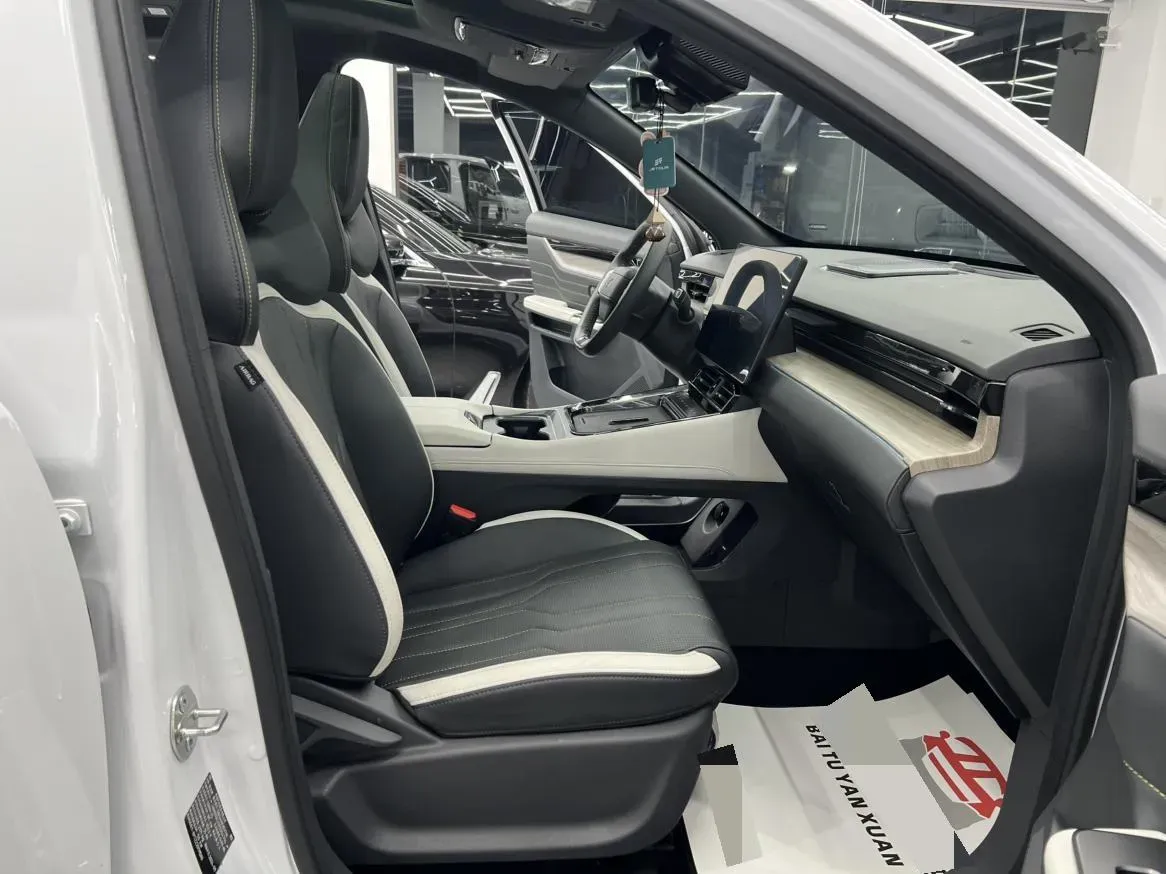 2024 Jetour ShanHai L6 1.5T 156HP L4 1DHT PHEV 19.43KWH,autocango,china used car exporter,china ev exporter,chinese used car exporter,chinese used ev exporter