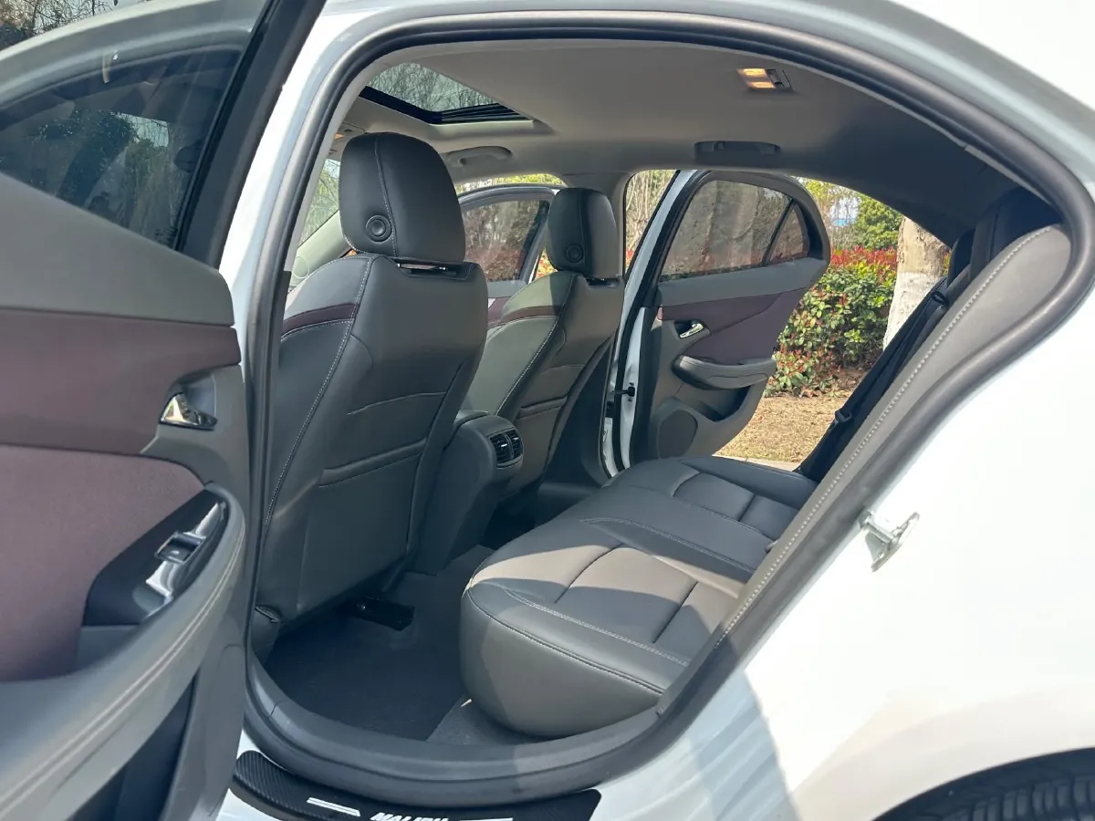 2018 Chevrolet Malibu 1.5T 170HP L4 6AT,autocango,china used car exporter,china ev exporter,chinese used car exporter,chinese used ev exporter