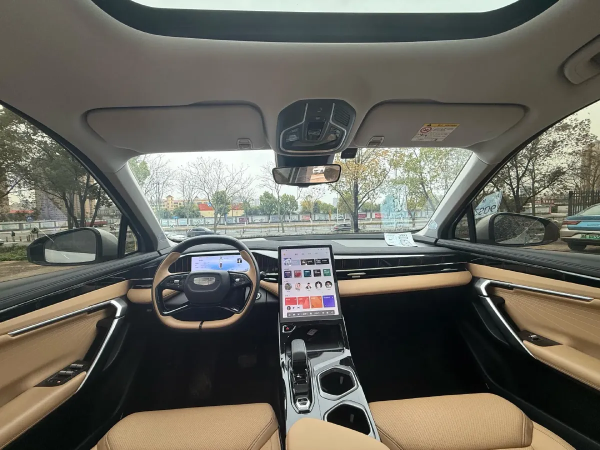 2023 Geely StarRay 1.5T 181HP L4 7DCT,autocango,china used car exporter,china ev exporter,chinese used car exporter,chinese used ev exporter