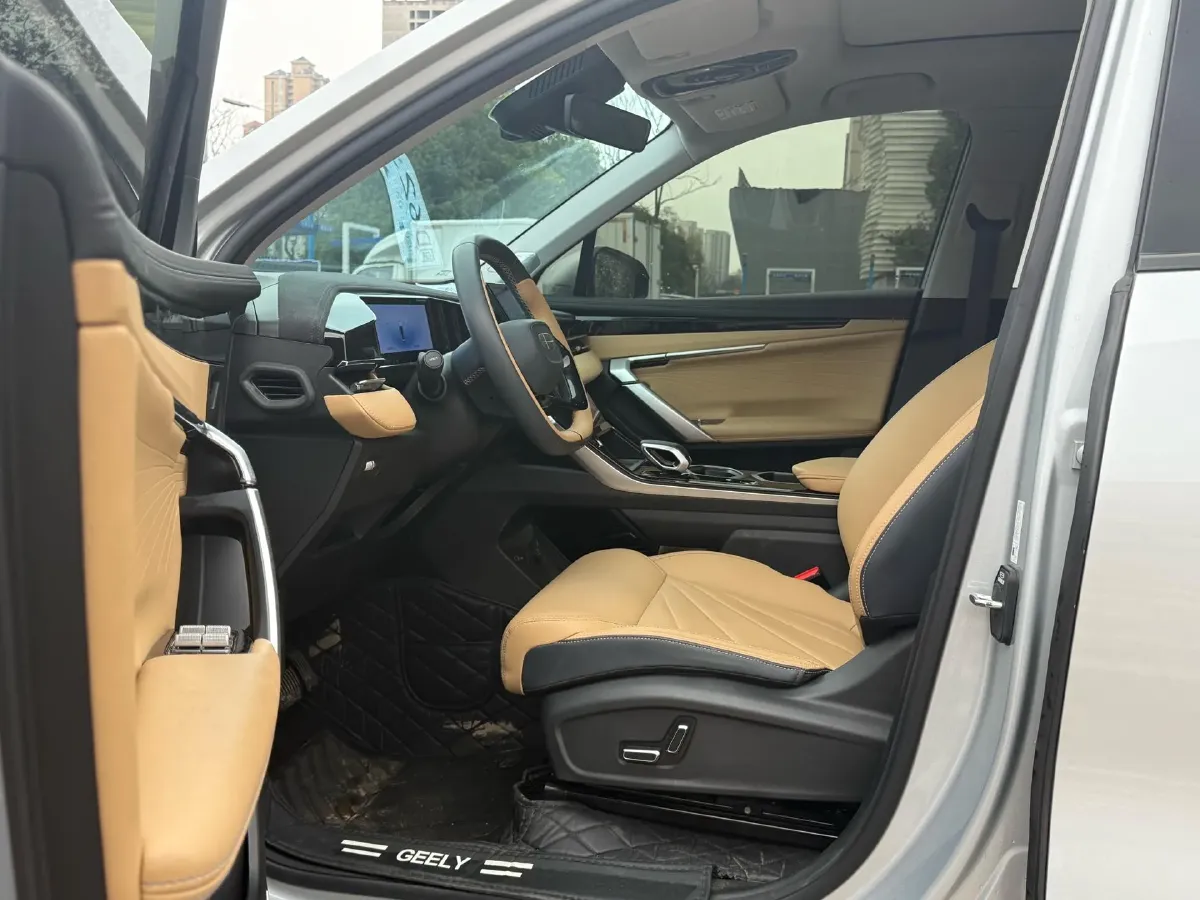 2023 Geely StarRay 1.5T 181HP L4 7DCT,autocango,china used car exporter,china ev exporter,chinese used car exporter,chinese used ev exporter