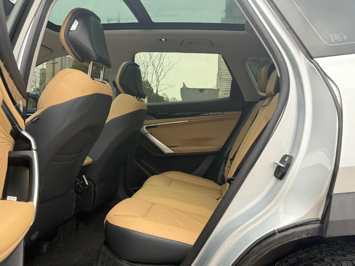 2023 Geely StarRay 1.5T 181HP L4 7DCT,autocango,china used car exporter,china ev exporter,chinese used car exporter,chinese used ev exporter