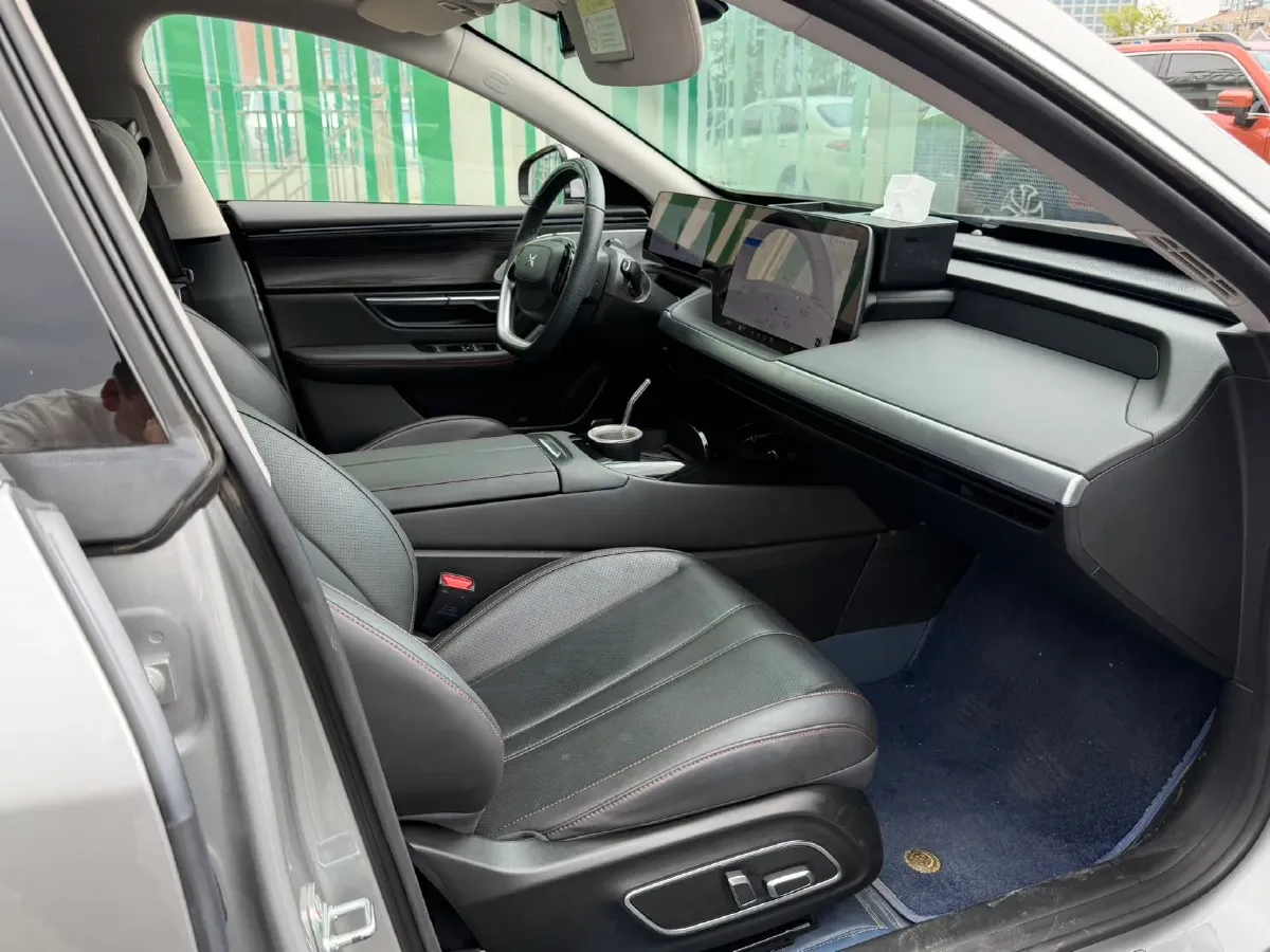 2023 Xpeng P7 BEV 70.8KWH,autocango,china used car exporter,china ev exporter,chinese used car exporter,chinese used ev exporter