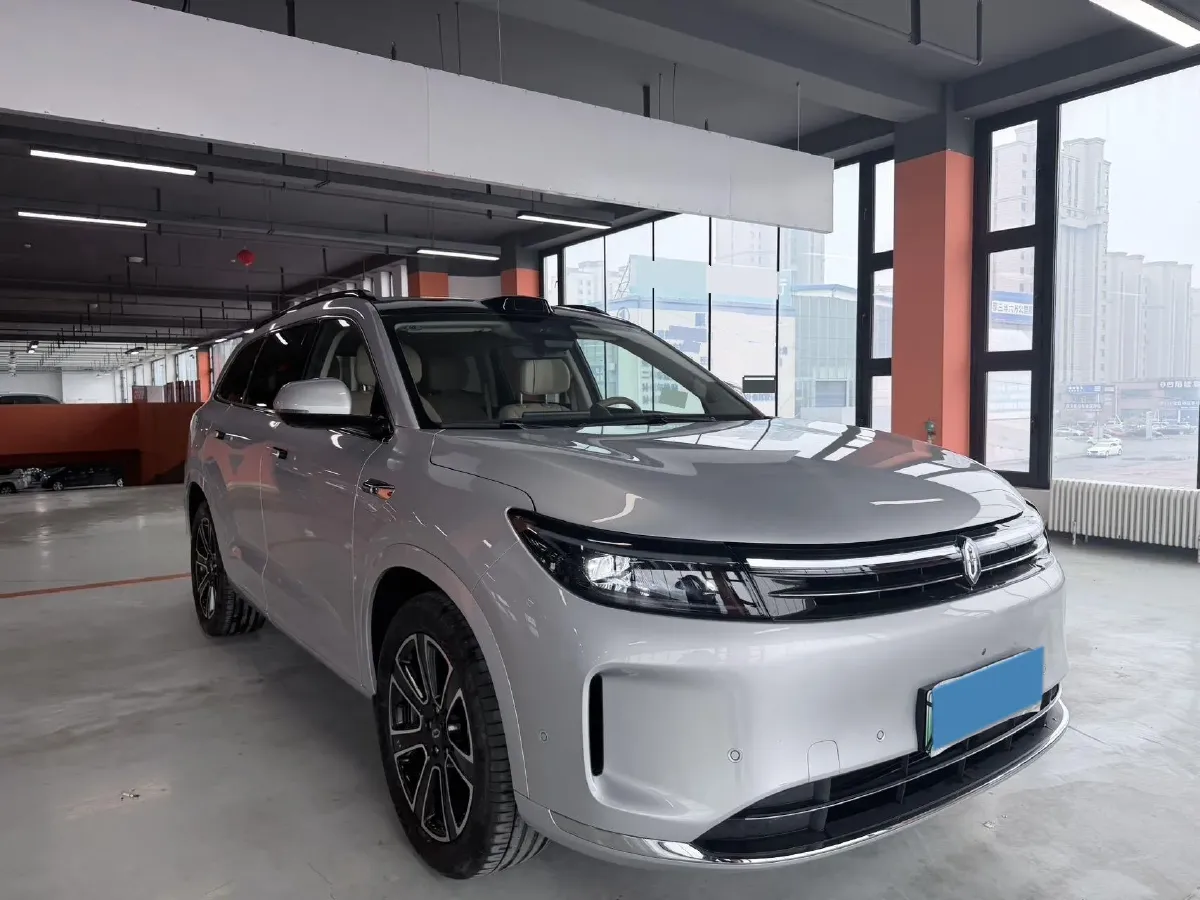 2024 AITO AITO M7 1.5T 152HP L4 REEV 42KWH,autocango,china used car exporter,china ev exporter,chinese used car exporter,chinese used ev exporter