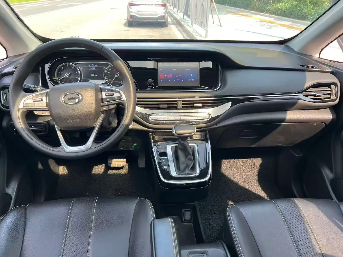 2021 GAC Trumpchi M6 1.5T 169HP L4 7DCT,autocango,china used car exporter,china ev exporter,chinese used car exporter,chinese used ev exporter