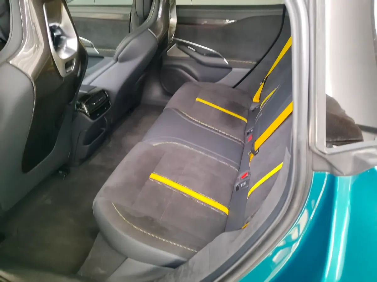 2025 MI SU7 Ultra BEV 93.7KWH,autocango,china used car exporter,china ev exporter,chinese used car exporter,chinese used ev exporter