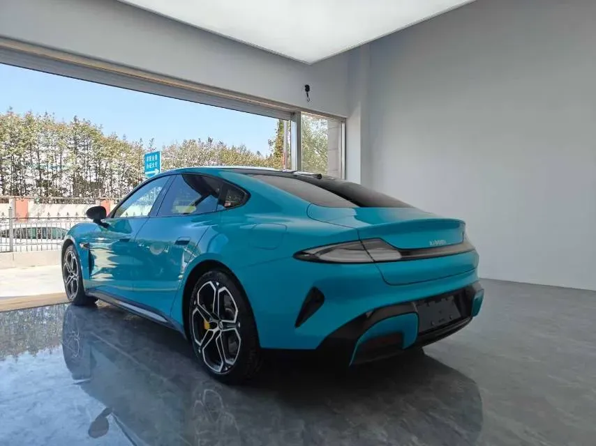 2024 MI SU7 BEV 94.3KWH,autocango,china used car exporter,china ev exporter,chinese used car exporter,chinese used ev exporter