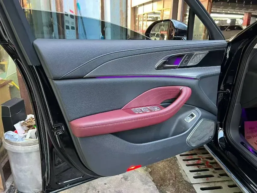 2023 HongQi H5 2.0T 224HP L4 8AT,autocango,china used car exporter,china ev exporter,chinese used car exporter,chinese used ev exporter