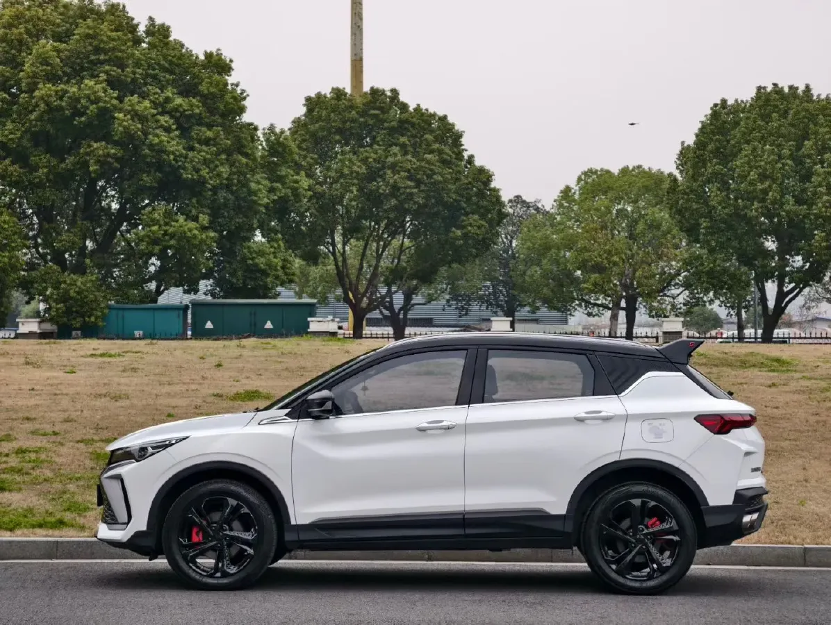 2022 Geely Coolray 1.5T 181HP L4 7DCT,autocango,china used car exporter,china ev exporter,chinese used car exporter,chinese used ev exporter