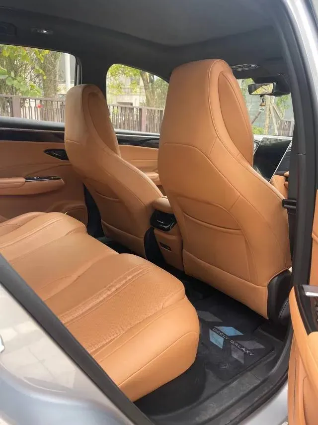 2025 Geely Galaxy L7 1.5L 112HP L4 1DHT PHEV 18.4KWH,autocango,china used car exporter,china ev exporter,chinese used car exporter,chinese used ev exporter