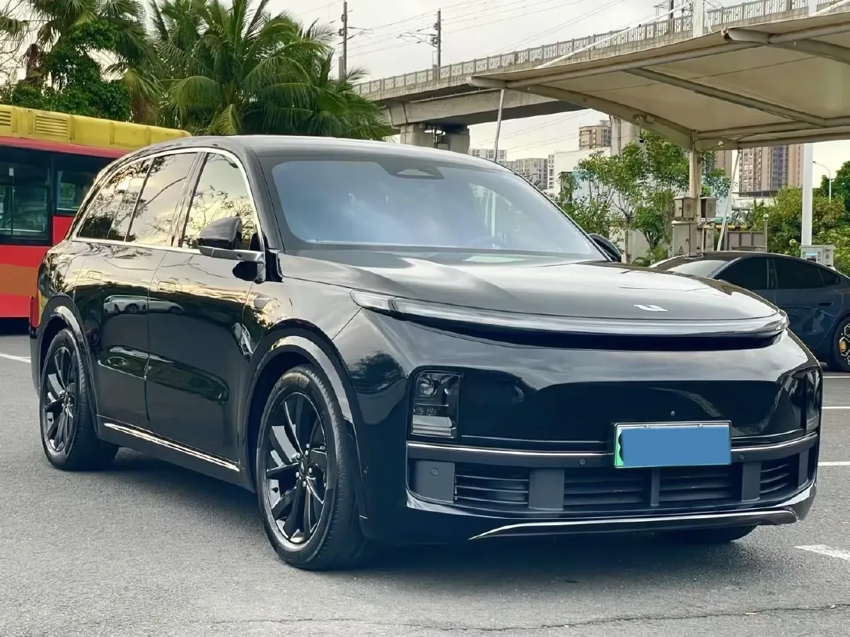 2023 Li L8 Range Extended 154HP REEV 40.9KWH,autocango,china used car exporter,china ev exporter,chinese used car exporter,chinese used ev exporter